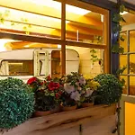 Indoor City Camping Alkmaar